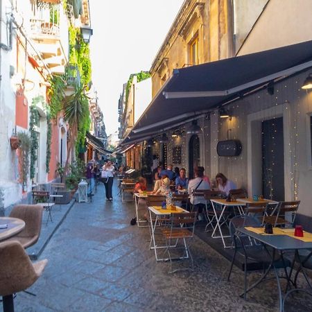 L'Angoletto Del Viaggiatore カターニア エクステリア 写真